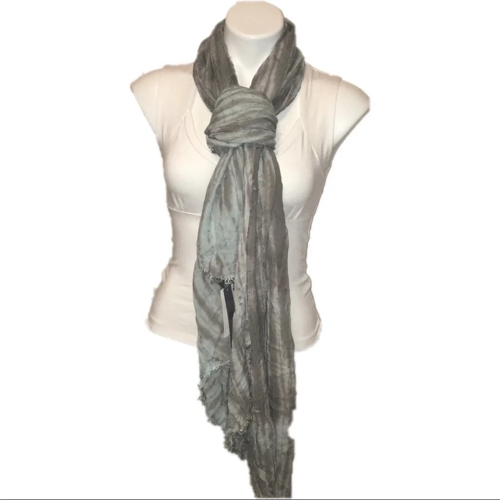 NWT Nordstrom Accessory St. lightweight scarf